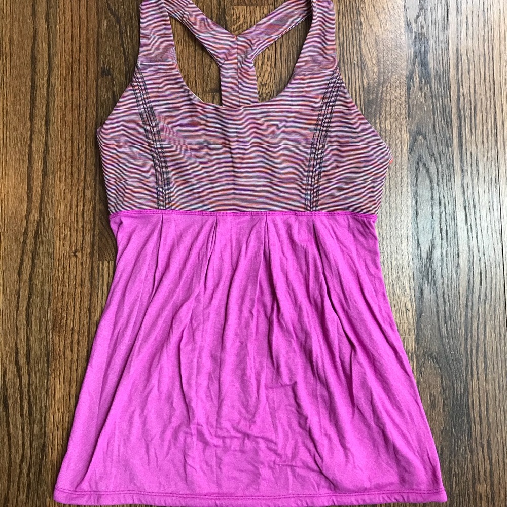 Lululemon Y back tank with built-in bra